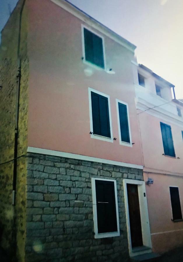 Vila Sardegna Vicino Ad Olbia "La Casa Nel Vicolo" Berchidda Exteriér fotografie